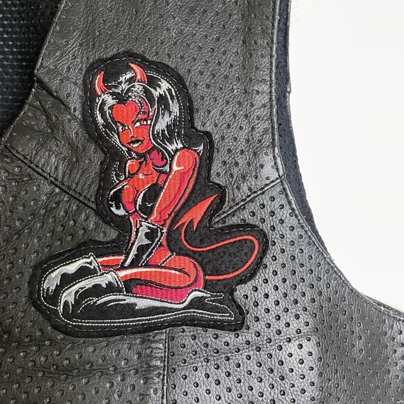 Hot Leathers Leather Vest Mens 48 Black Motorcycle Biker Devil Woman Patch USA - Picture 4 of 11